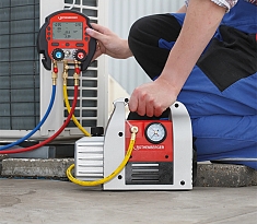 Применение электронного цифрового манометрического коллектора Rothenberger Rocool 600